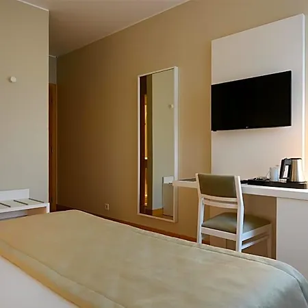 Exe Wellington Hotel 4*