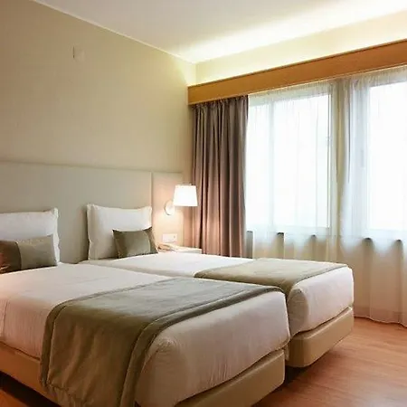 ホテル Exe Wellington フィゲイラ・ダ・フォズ